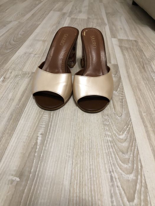 Женские сабо