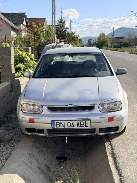 Vând golf 4 coupe
