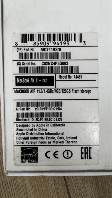 Продам Macbook Air 11