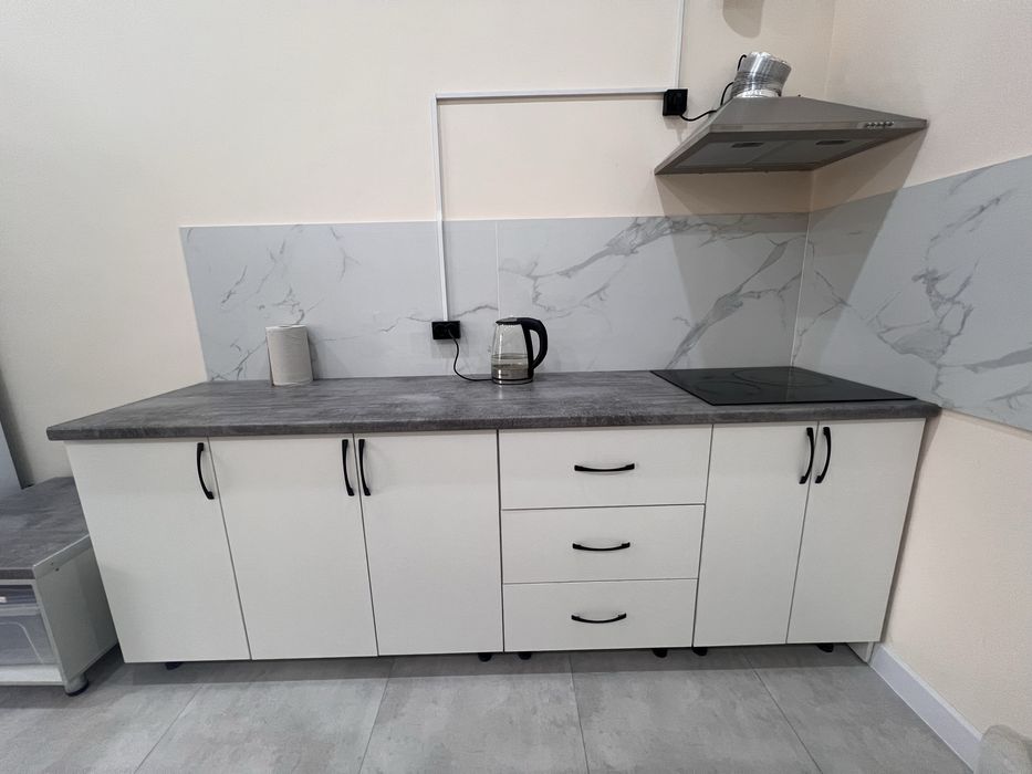 Продается кухонный гарнитур