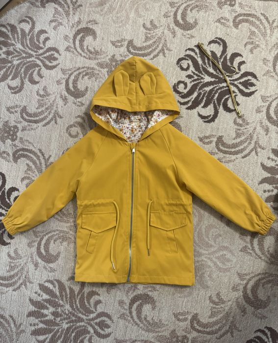 Продам детскую ветровку