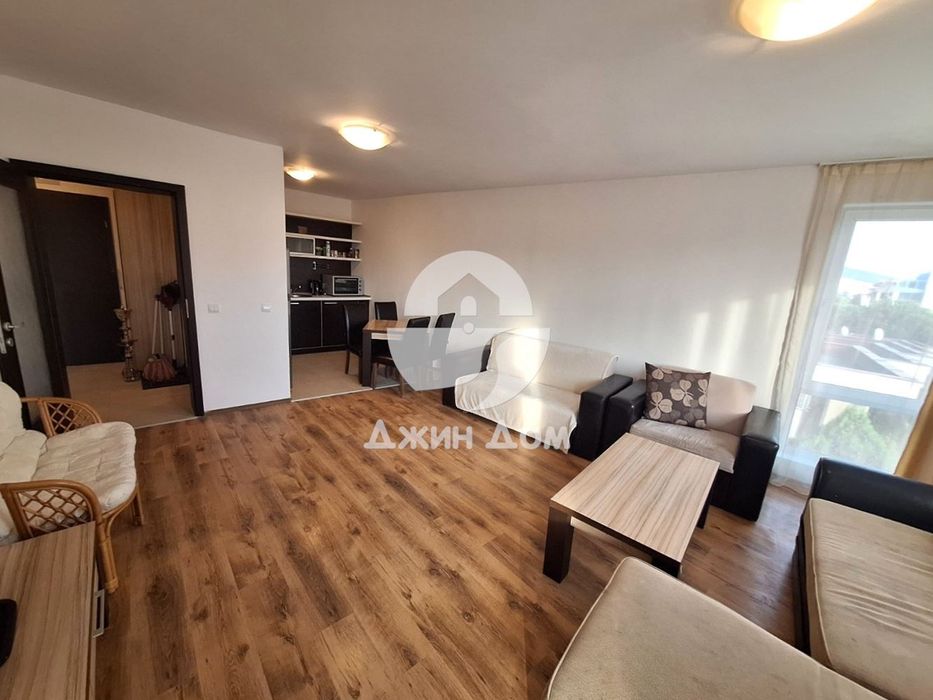Продава се Двустаен апартамент в Свети Влас - 73 кв.м за 664 €/кв.м - Снимка #2