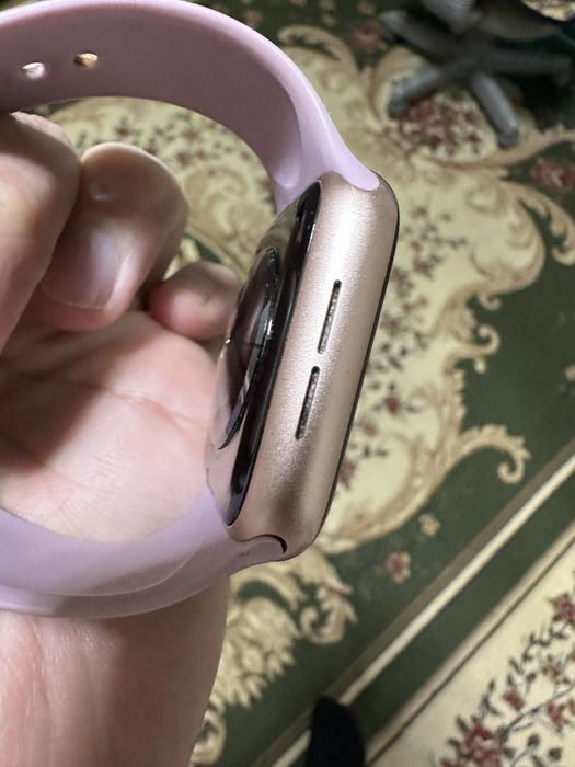 Продается Apple Watch 4 series