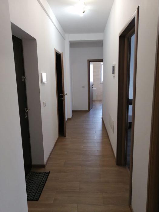 Inchiriez apartament 2 camere Coresi