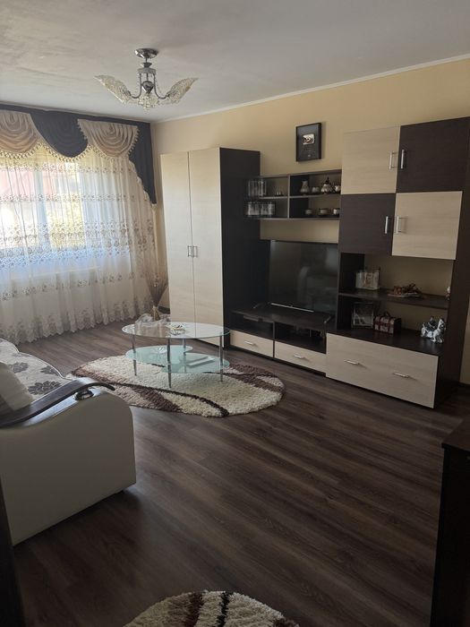 Apartament de vânzare în Siret, zona centrală