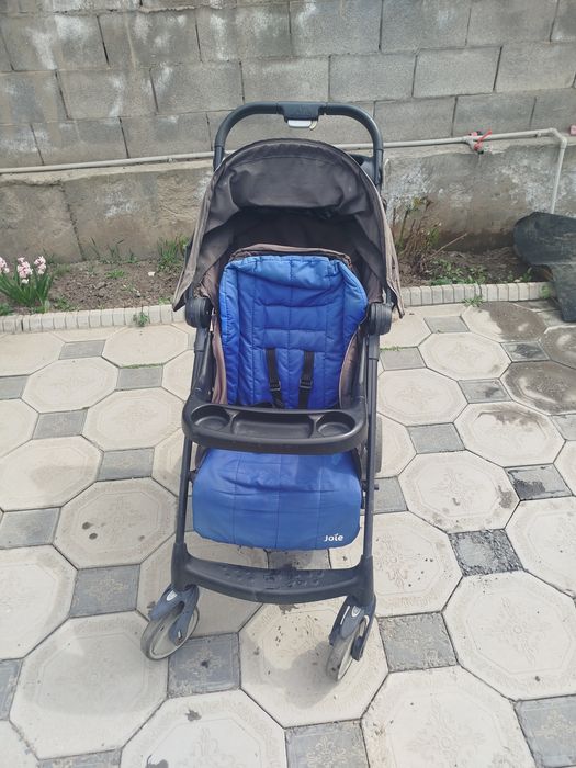 Коляска прогулочная