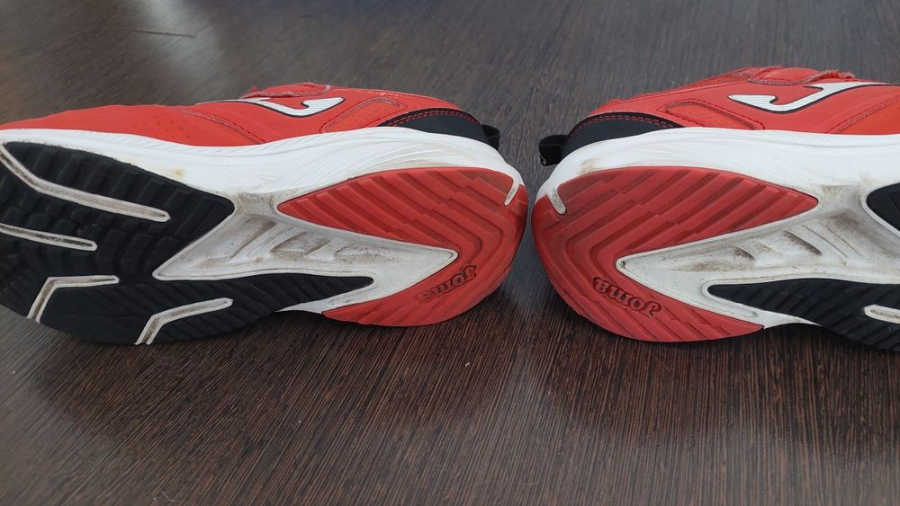 Кроссовки на мальчика