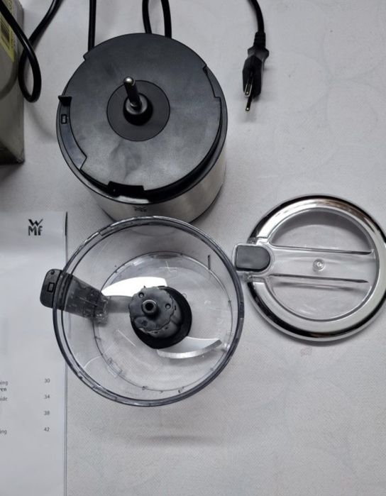 Многофункционален чопър WMF Kuchenminis, покритие от кромарган,0.3л