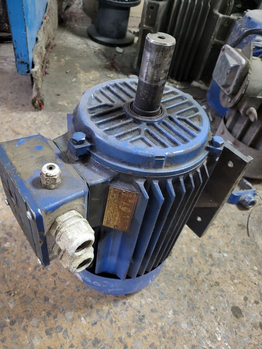Электродвигатель 380в. Разной мощностей