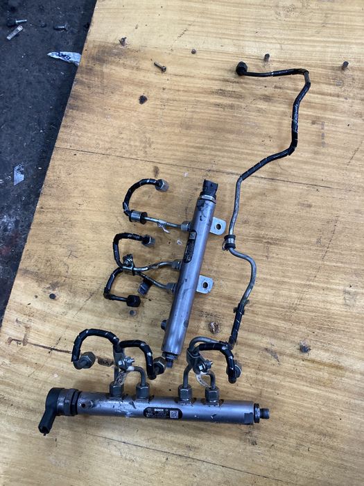 Range rover sport 2012година 3.0d 245кс Горивни рейки с датчици