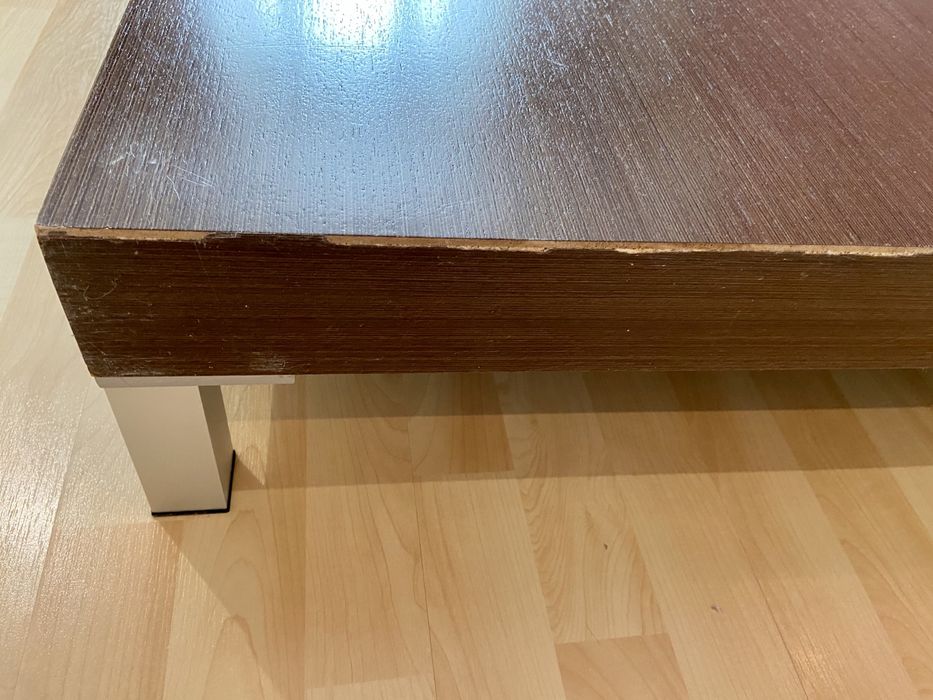 Продам журнальный стол.