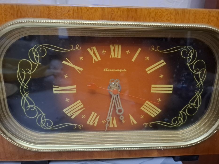 Часы С.С.С.Р.   .