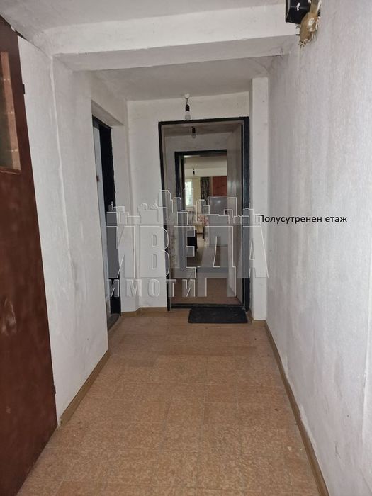 Продава се Етаж от къща в Варна, Окръжна болница - 162 кв.м за 1717 €/кв.м - Снимка #11