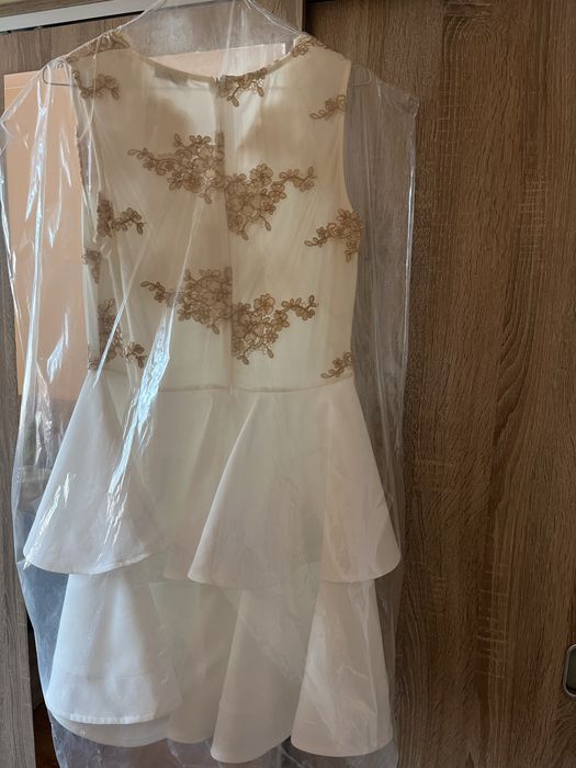 Официална нова рокля