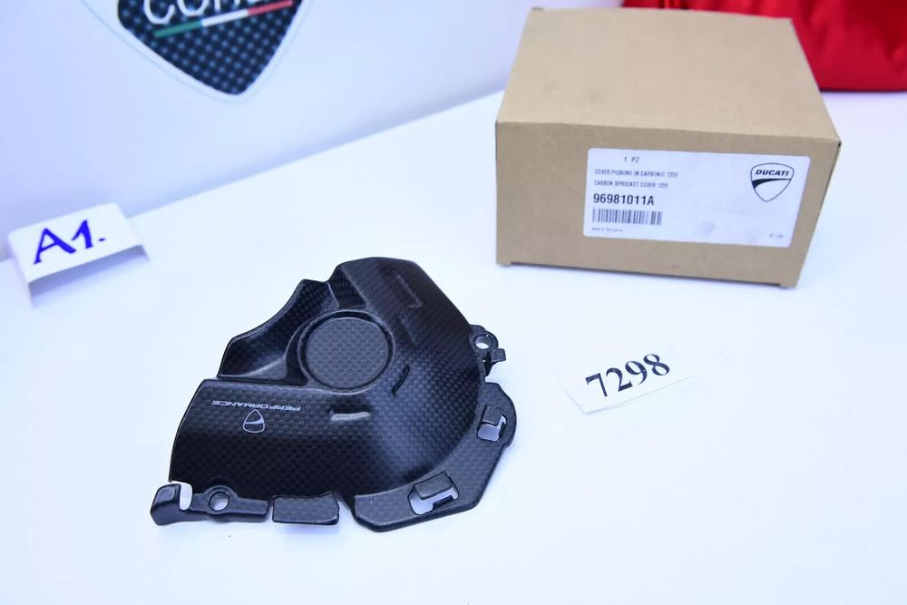 Capac pinion carbon Ducati performanță Multistrada 950