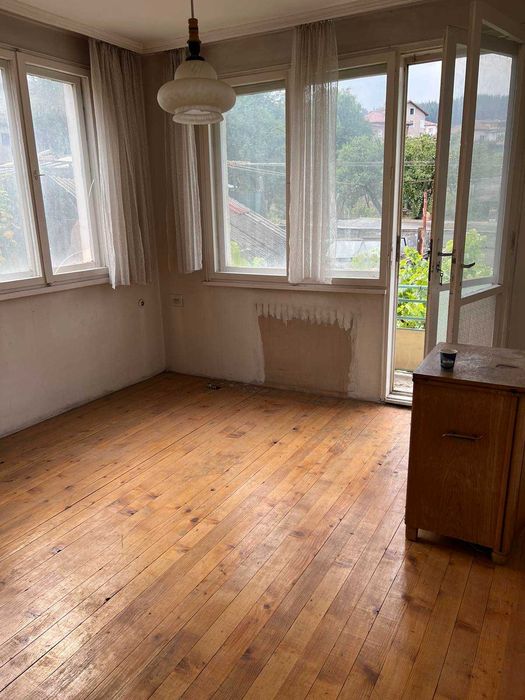 Два апартамента във Велинград четиристаен и двустаен