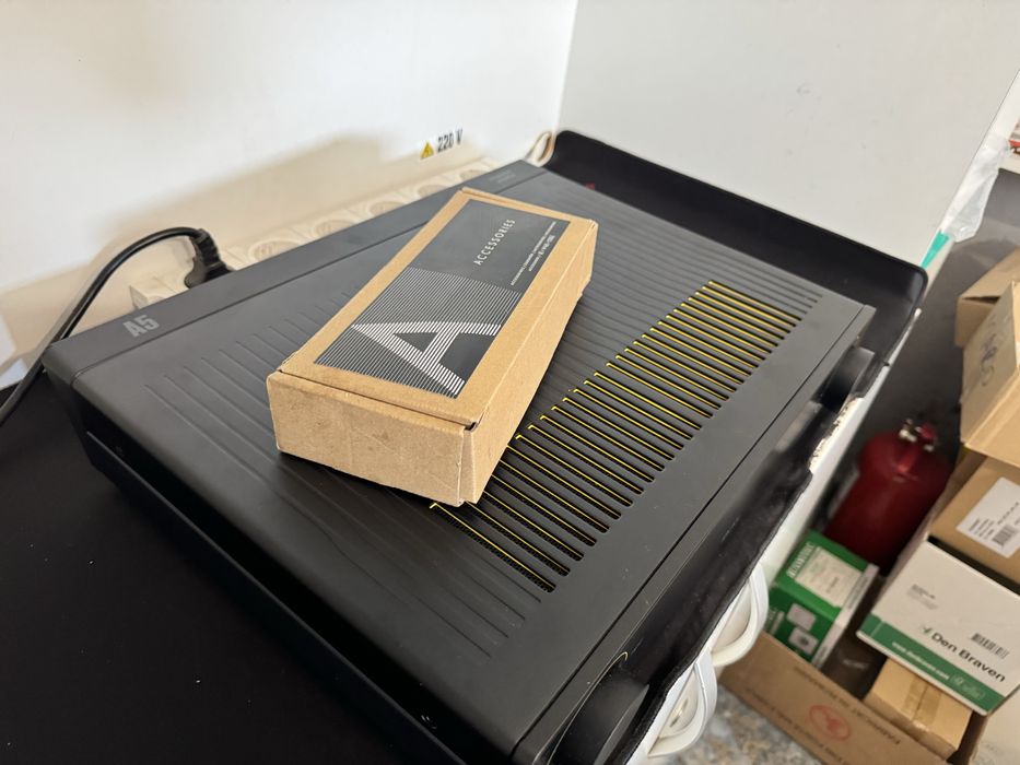 Amplificator audio Hi-Fi Stereo Arcam Radia Series A5 Integrat 350W
