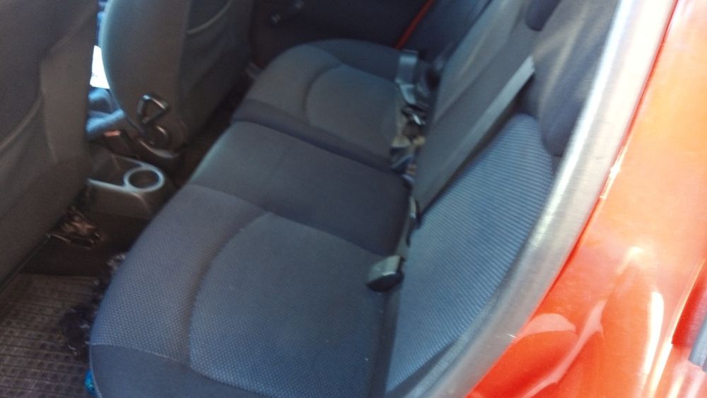 Продавам Пежо 206 Плюс 1,1 двигател хечбег2010 година бензин