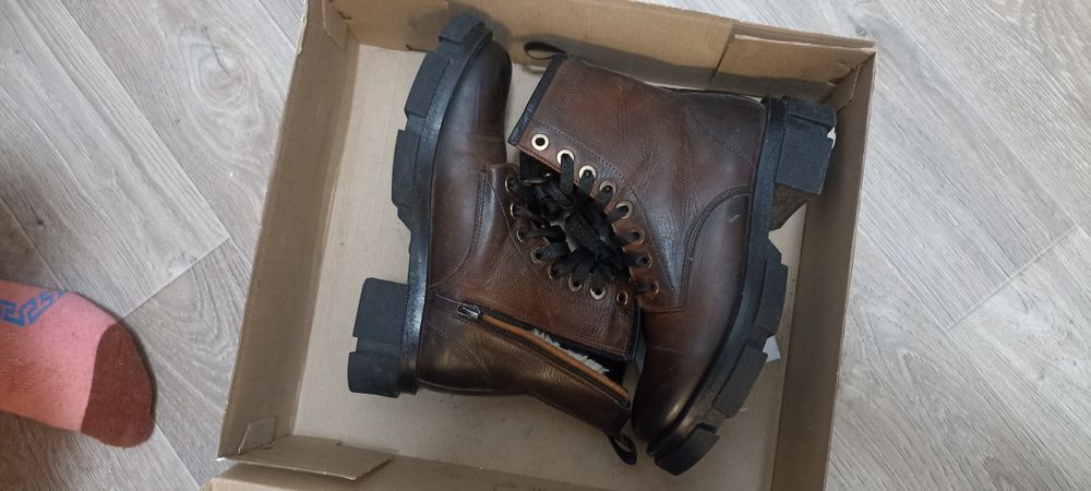 Продается женская обув