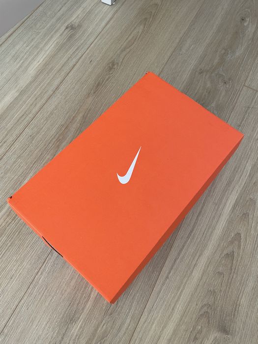 Чисто нови маратонки Nike GP Challenge Pro Tennis