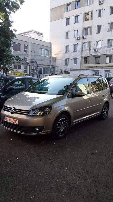 VOLKSWAGEN Touran 2013 — imagine 3