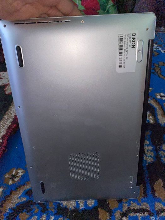 Noutbuk BIKON ofisnoy yangi