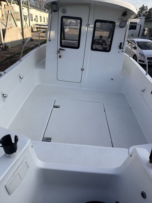 Barca Quicksilver Timonier 620 cu motor Mercury 115 cp 2021 si peridoc