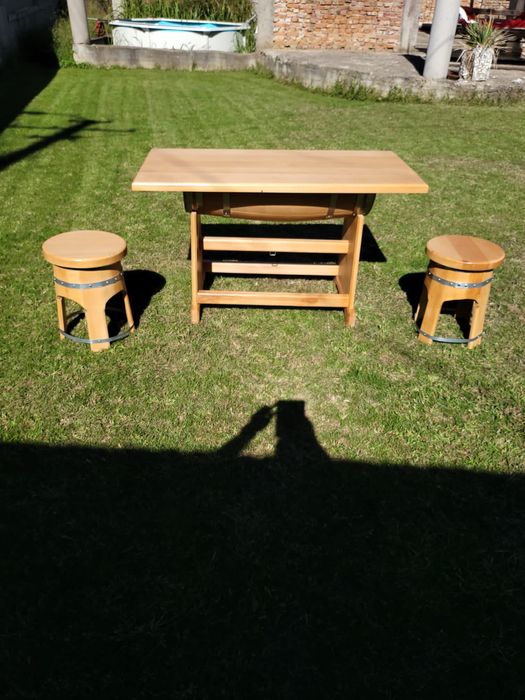 Mese rustice din lemn masiv