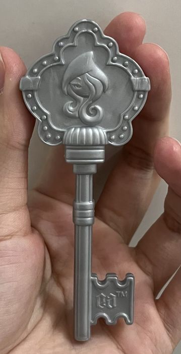 Ever After High Рейвен Квин