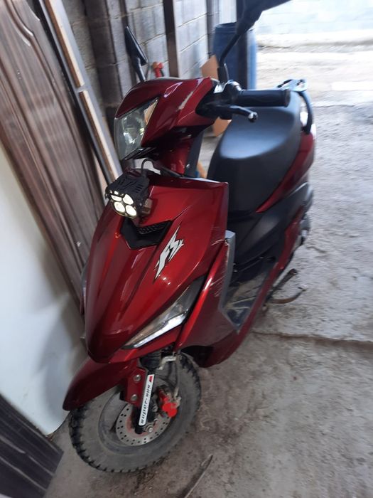 Продам скутер хор сос