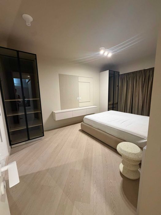 Apartament 3 camere de închiriat – Cortina North, Pipera – 1200 €/lună