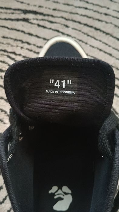 Off-White Mid Top Vulcanized