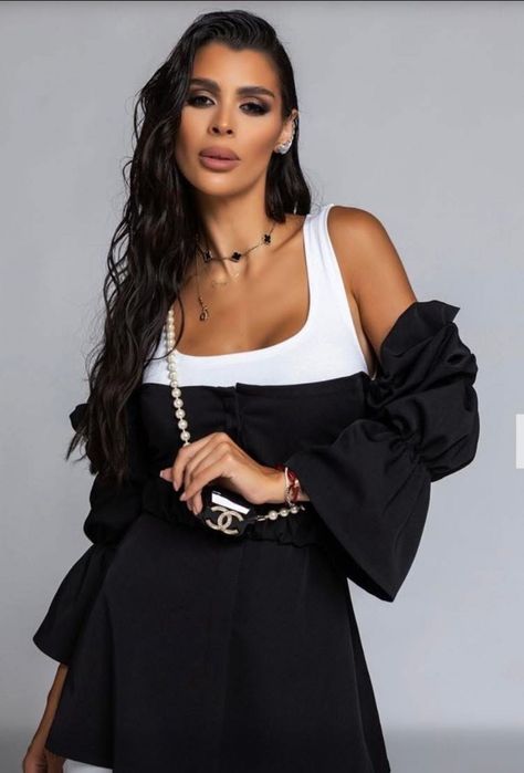 C*H*A*N*E*L чантичка аксесоар