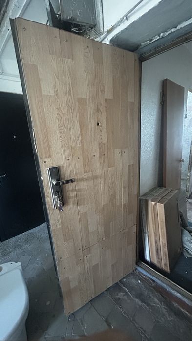 Железная дверь продам