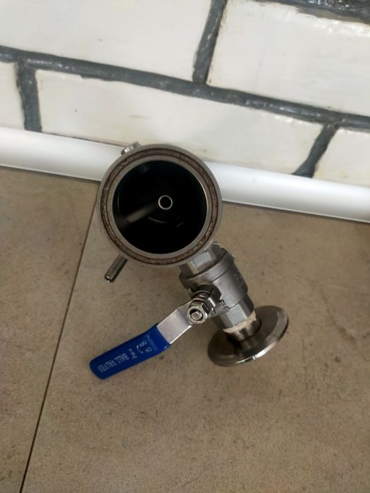 Детали для самогонного аппарата.