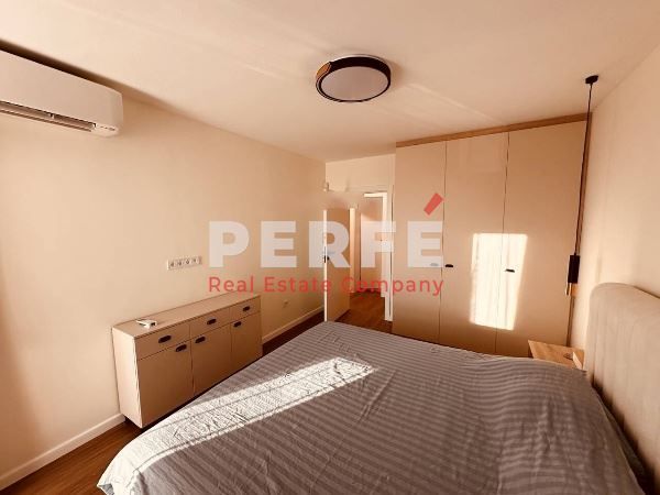 Дава се под наем Тристаен апартамент в Бургас, Изгрев - 98 кв.м за 1050 € - Снимка #3