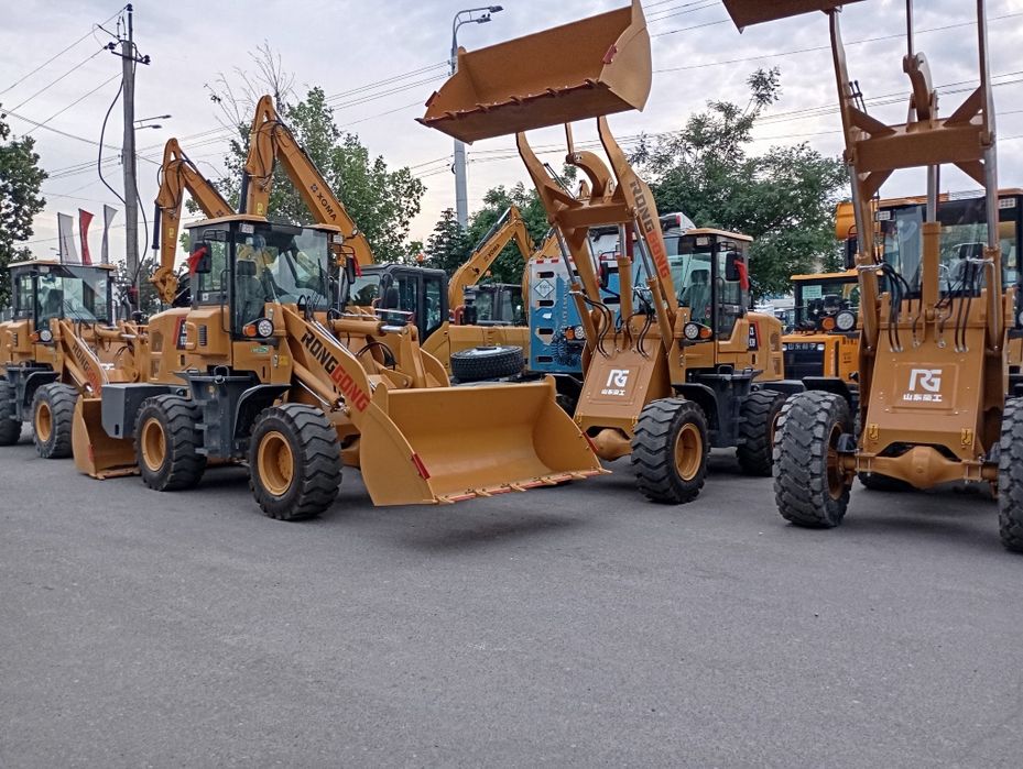 Фронтальный погрузчик 1,5куб XGMA946