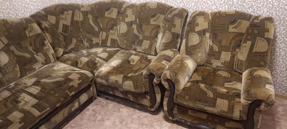 Продам диван раздвижной