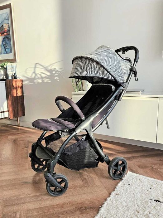 Лека детска количка Mast M2 само 5,9 кг