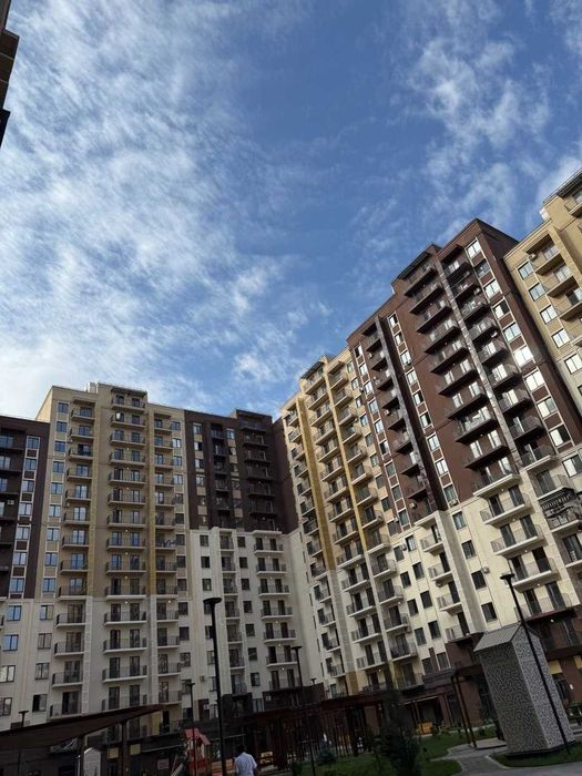 ЖК УзЗаминда квартира СРОЧНО сотилади евро 3/8/16