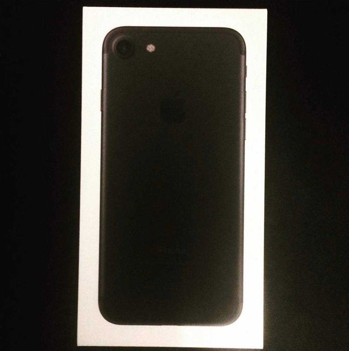 Продам Iphone 7 c коробкой
