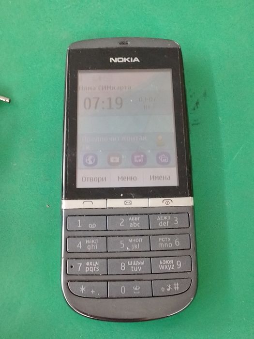 Телефон nokia 300