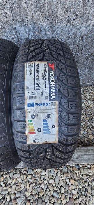 Anvelope Yokoama BluEarth Winter V905 M+S 205/60 R15 91H