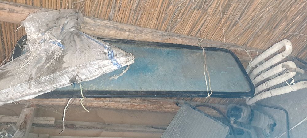 Zil 2 taraf eshigi orqa oynasi