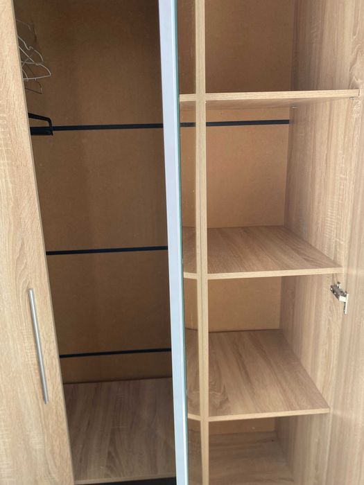 Гардероб и Скрин  - 85 €