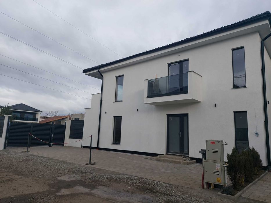 Persoana fizica vand casa