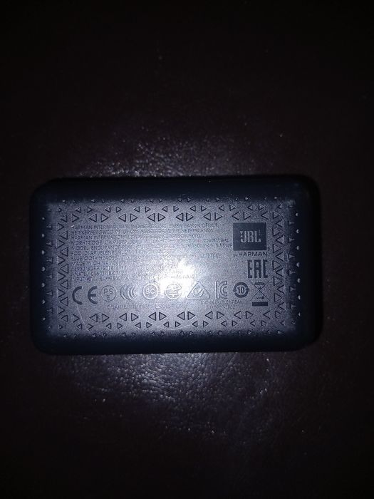 Casti JBL Endurance Peak,