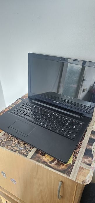 Laptop Lenovo I5 8GB RAM +Radeon - Preț Bun