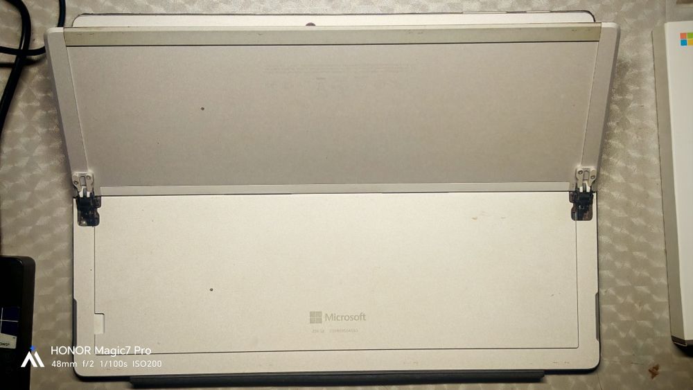 Microsoft Surface Pro 4 i5