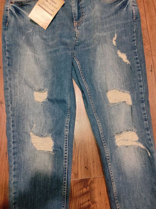 Нови дънки и горнище М размер